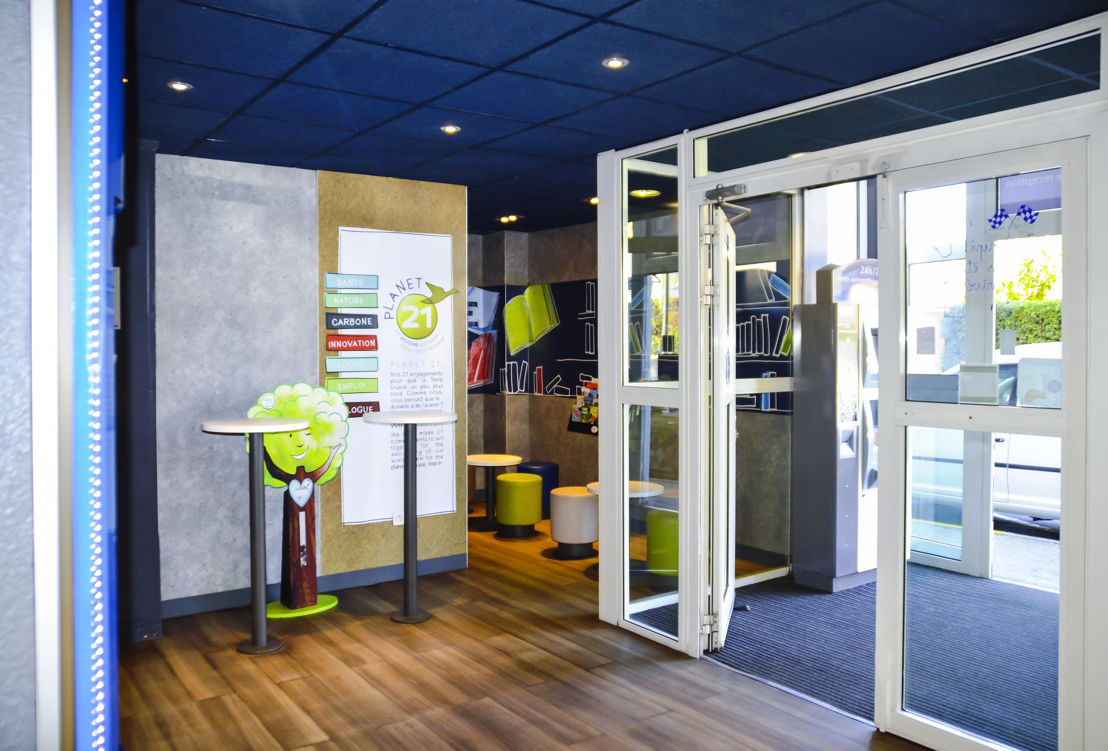 Ibis Budget Hyères المظهر الخارجي الصورة