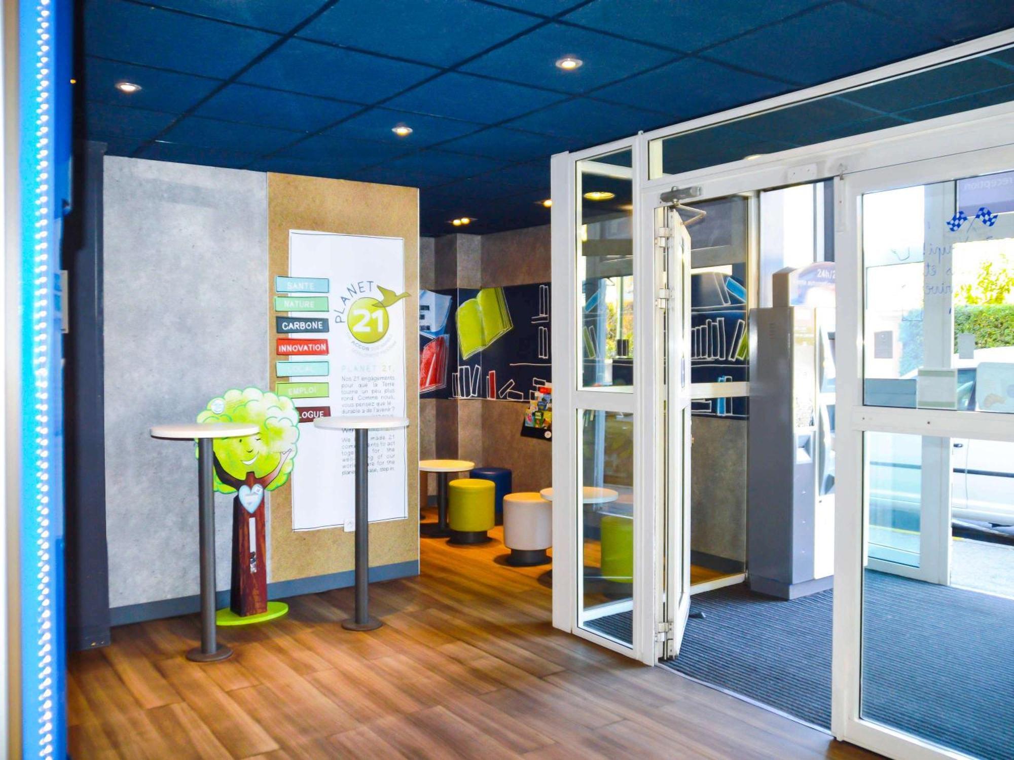 Ibis Budget Hyères المظهر الخارجي الصورة